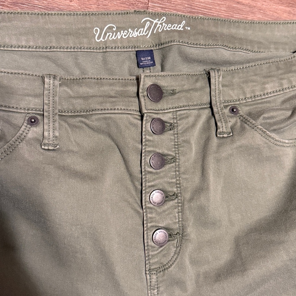 Universal Thread Green High-Rise Skinny Button-Fly Pants - Picture 4 of 6